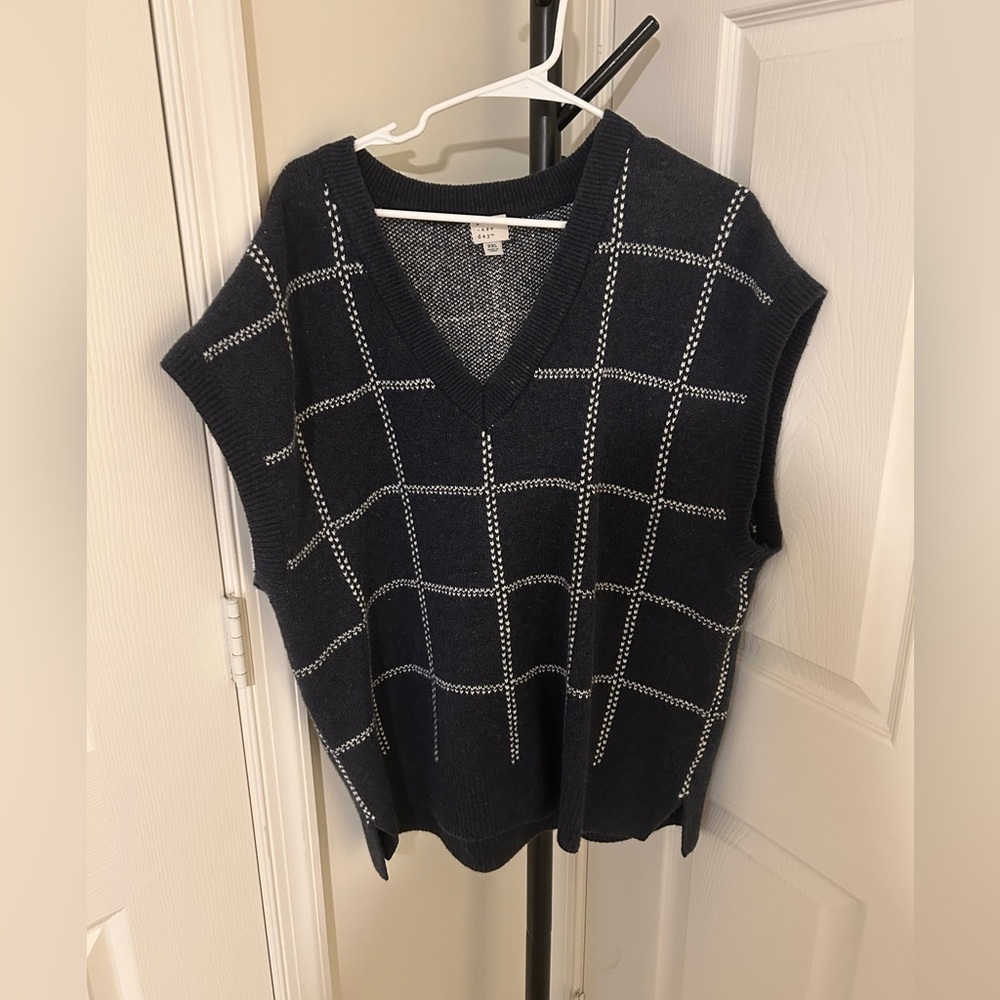 oversized navy + white sweater vest